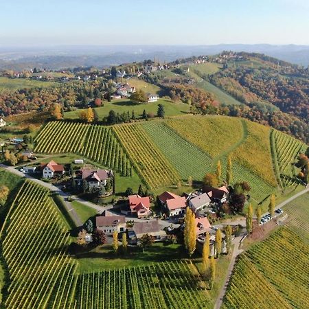 Ferienwohnung Gästehaus Kaiser Kitzeck im Sausal Exterior foto