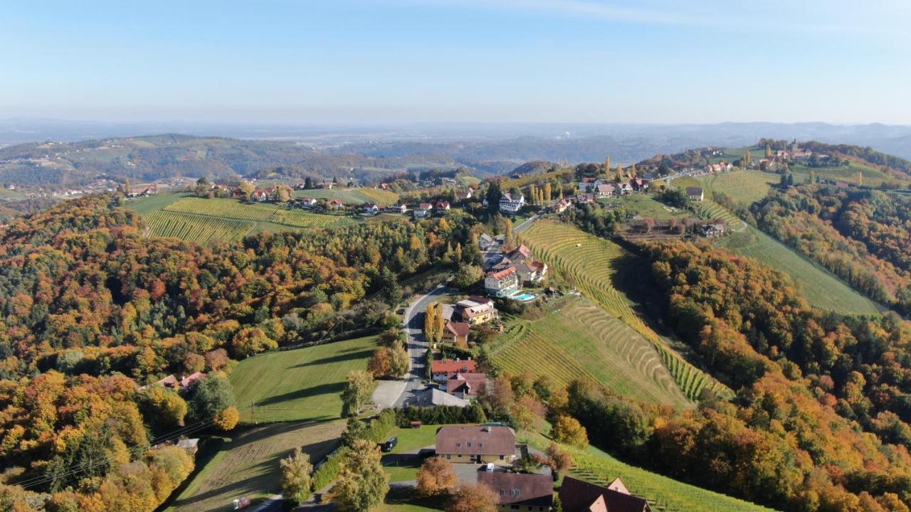 Ferienwohnung Gästehaus Kaiser Kitzeck im Sausal Exterior foto